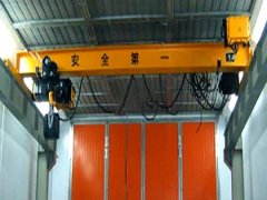 不同吨位的防爆桥式起重机起升与下降操
